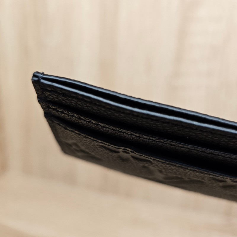 [未使用品項新❣️] LV黑牛皮壓紋Charms名片卡夾-7