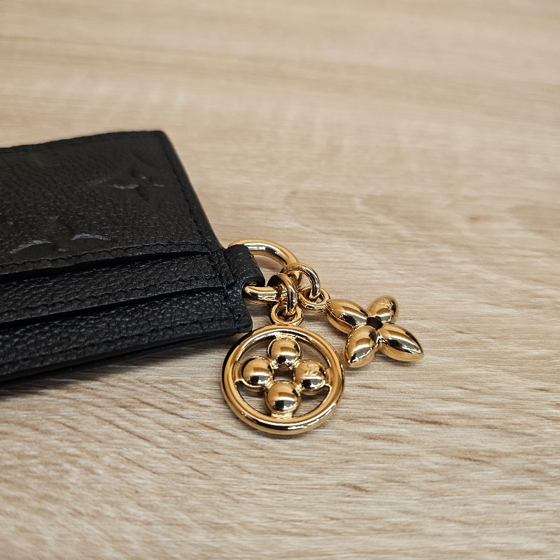 [未使用品項新❣️] LV黑牛皮壓紋Charms名片卡夾-10