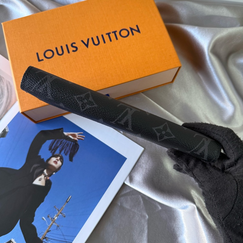 Monogram Zippy 橫式ㄇ形拉鍊長夾(黑灰色)-5