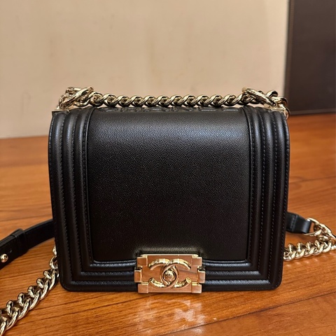 Chanel boy 斜背包 超甜