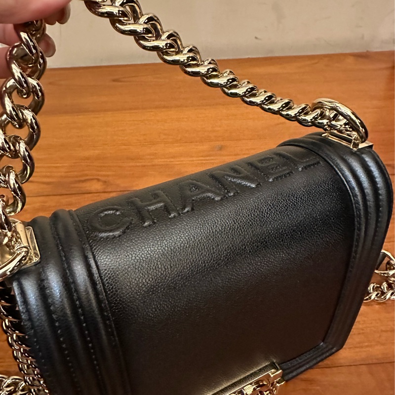 Chanel boy 斜背包 超甜-1