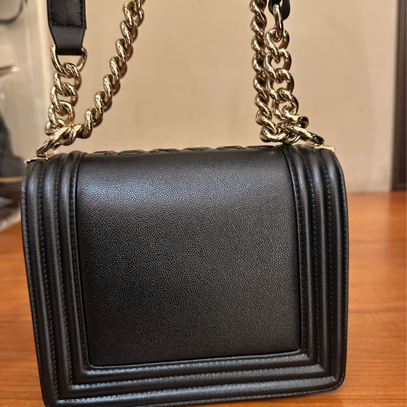 Chanel boy 斜背包 超甜-9