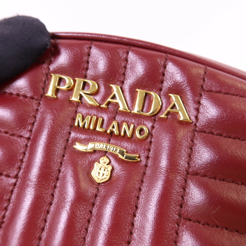 PRADA 牛皮皮革Shoulder Bag金扣肩背袋-10