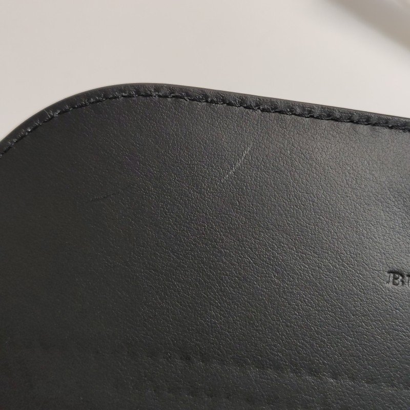Burberry Henley牛皮純色字母Logo斜挎包單肩包-8