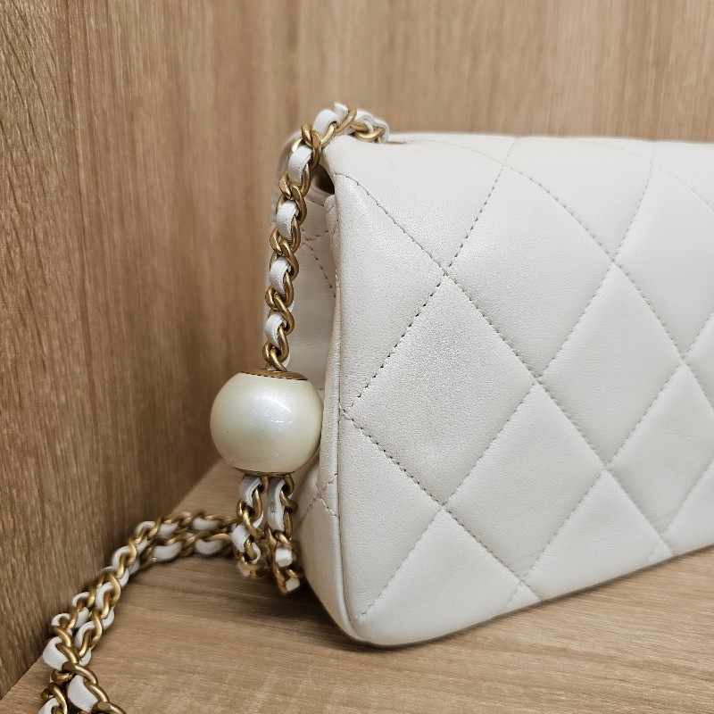 [珍珠控☺️季節限定] Chanel白羊皮菱格霧金釦CF珍珠肩斜背包-5