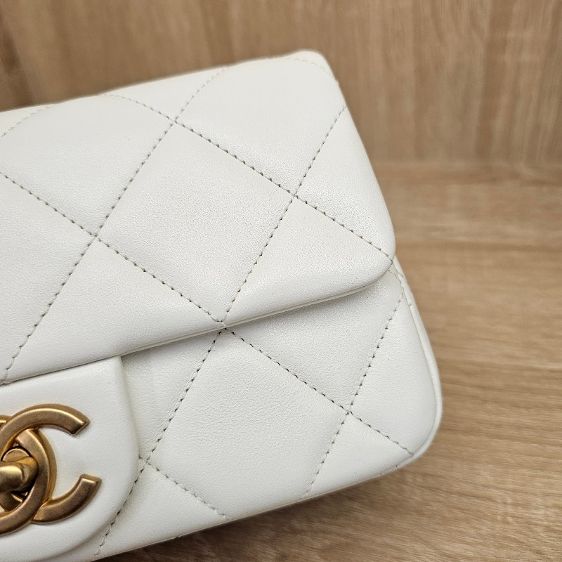 [珍珠控☺️季節限定] Chanel白羊皮菱格霧金釦CF珍珠肩斜背包-12