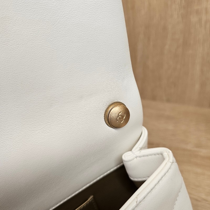 [珍珠控☺️季節限定] Chanel白羊皮菱格霧金釦CF珍珠肩斜背包-17