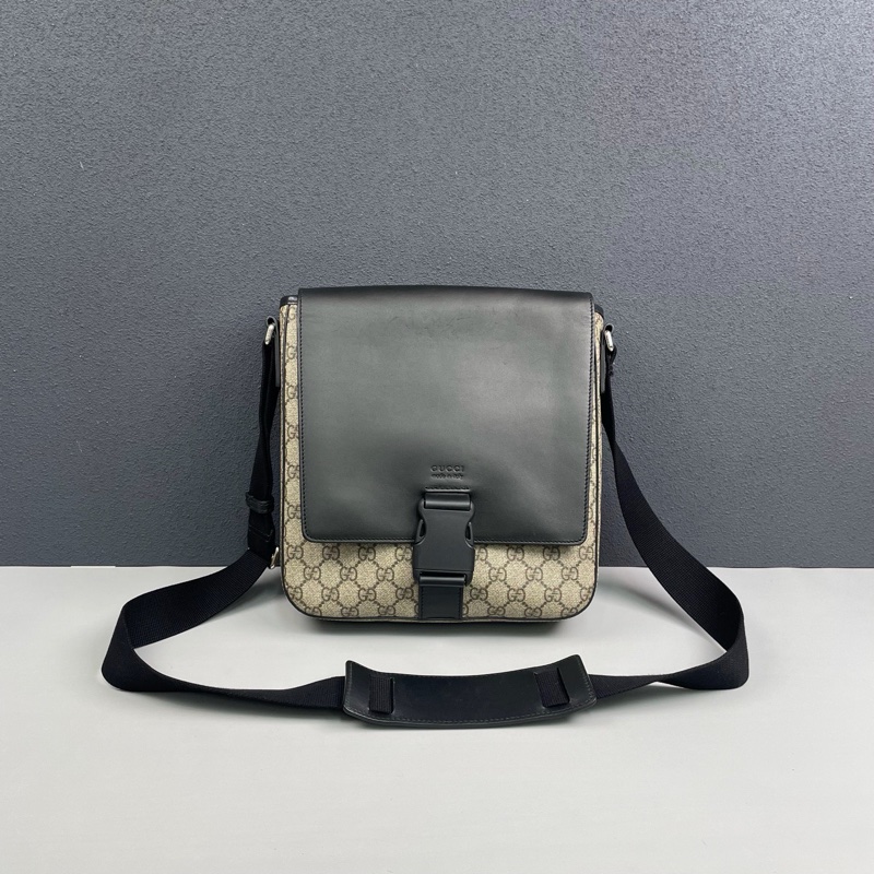 Gucci古馳 老花拼黑色郵差包 尺寸約25*26*5.5cm。-0