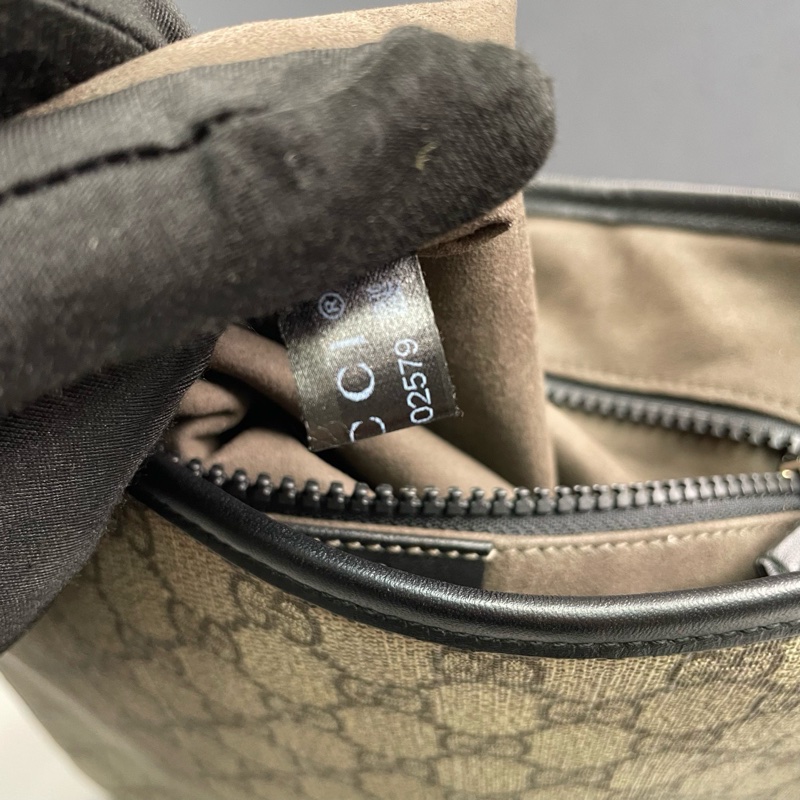 Gucci古馳 老花拼黑色郵差包 尺寸約25*26*5.5cm。-25