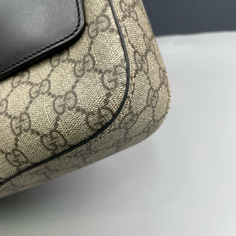 Gucci古馳 老花拼黑色郵差包 尺寸約25*26*5.5cm。-26