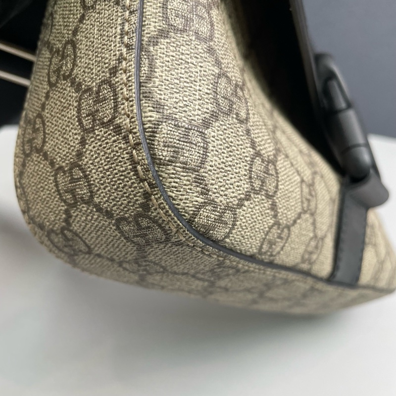 Gucci古馳 老花拼黑色郵差包 尺寸約25*26*5.5cm。-27