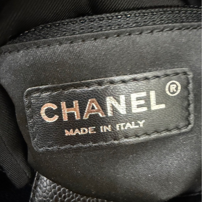 香奈兒 CHANEL PST Petite Shopping Tote CC Logo 荔枝牛皮肩背 托特包 黑銀-27