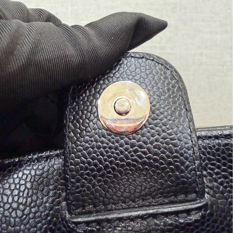 香奈兒 CHANEL PST Petite Shopping Tote CC Logo 荔枝牛皮肩背 托特包 黑銀-31