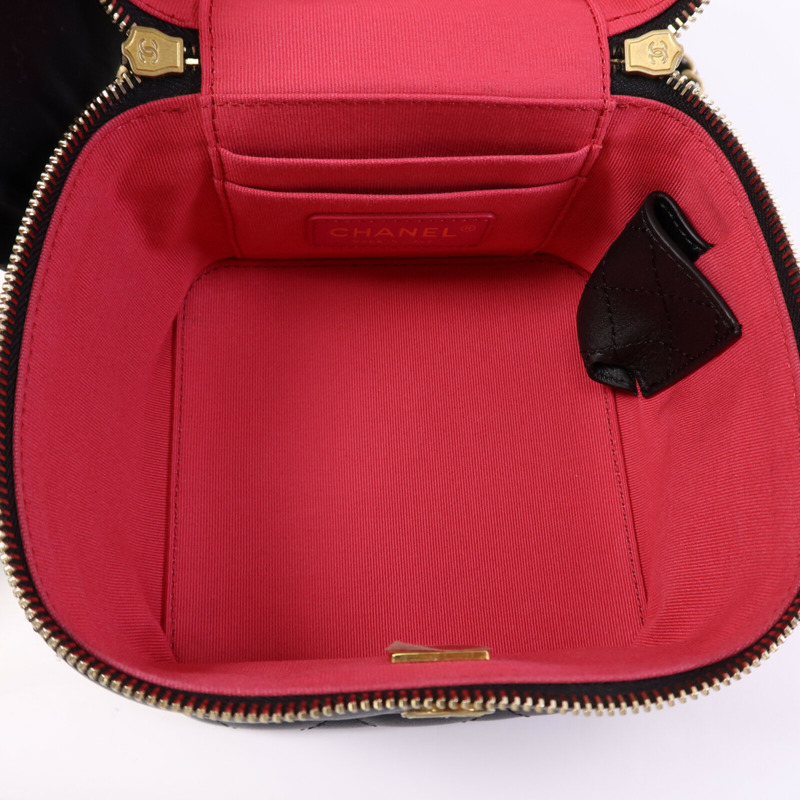 CHANEL 牛皮皮革Vanity Case金扣鏈帶手挽肩背兩用袋-10