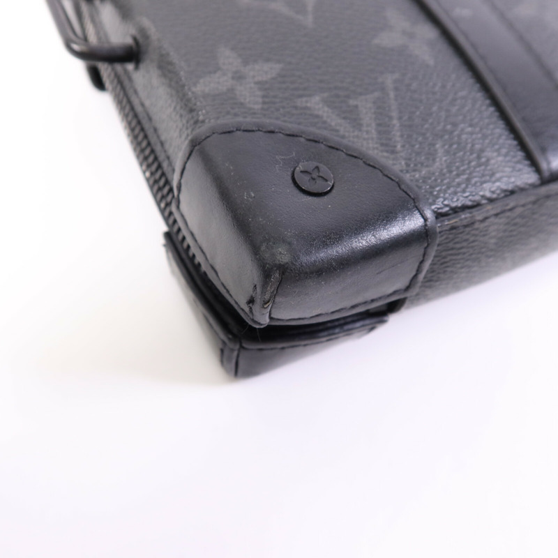 LOUIS VUITTON Monogram Eclipse Soft Trunk Wallet肩背袋-7