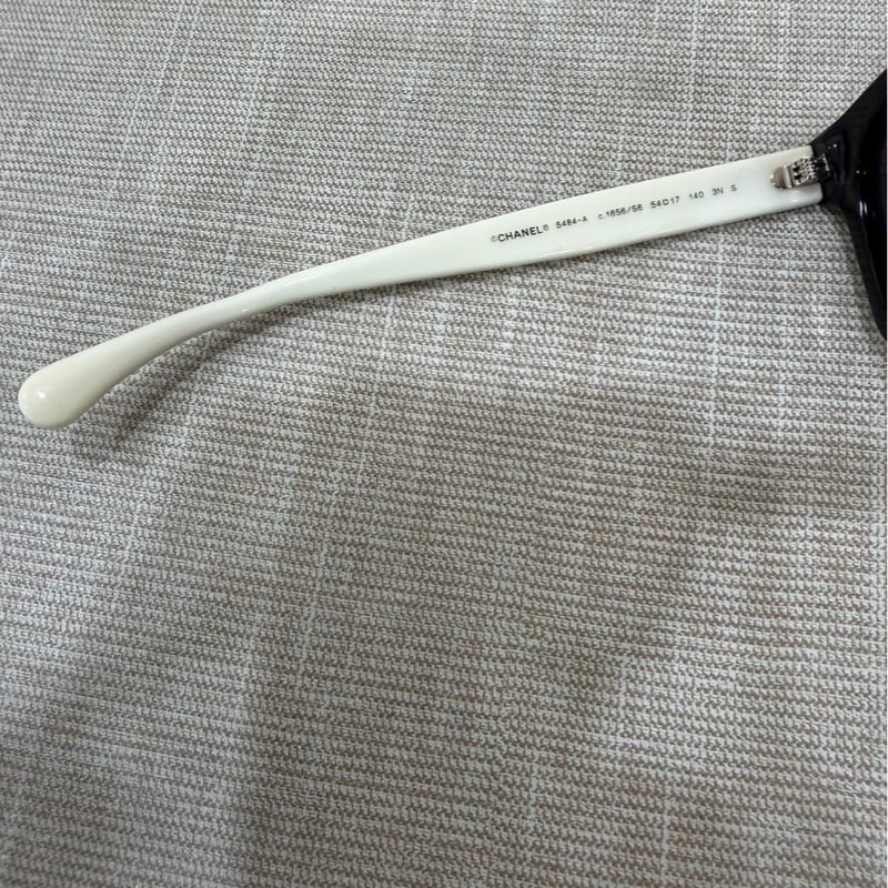 香奈兒 菱格紋連排Logo熊貓🐼墨鏡-15