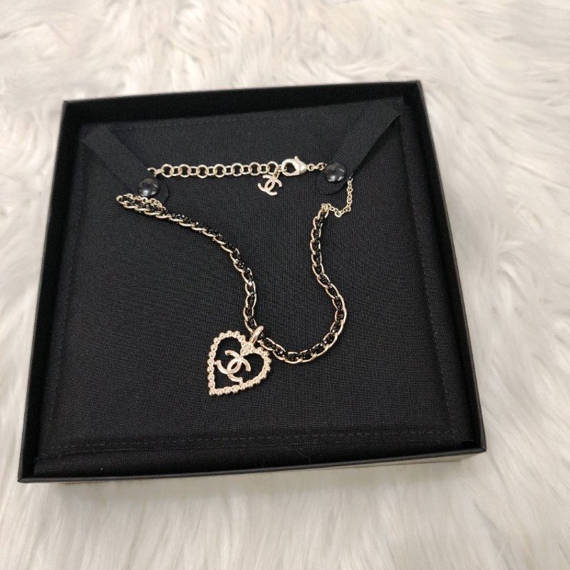 Chanel 25P黑金串珠鏤空滿鉆愛心choker 頸鏈-4