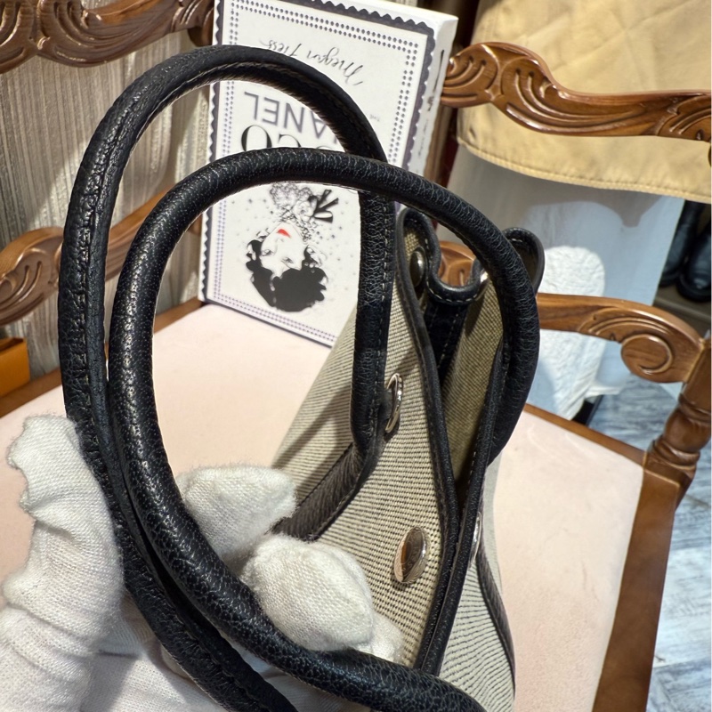 Hermes 黑白熊猫花园30 有肩带 框H-3