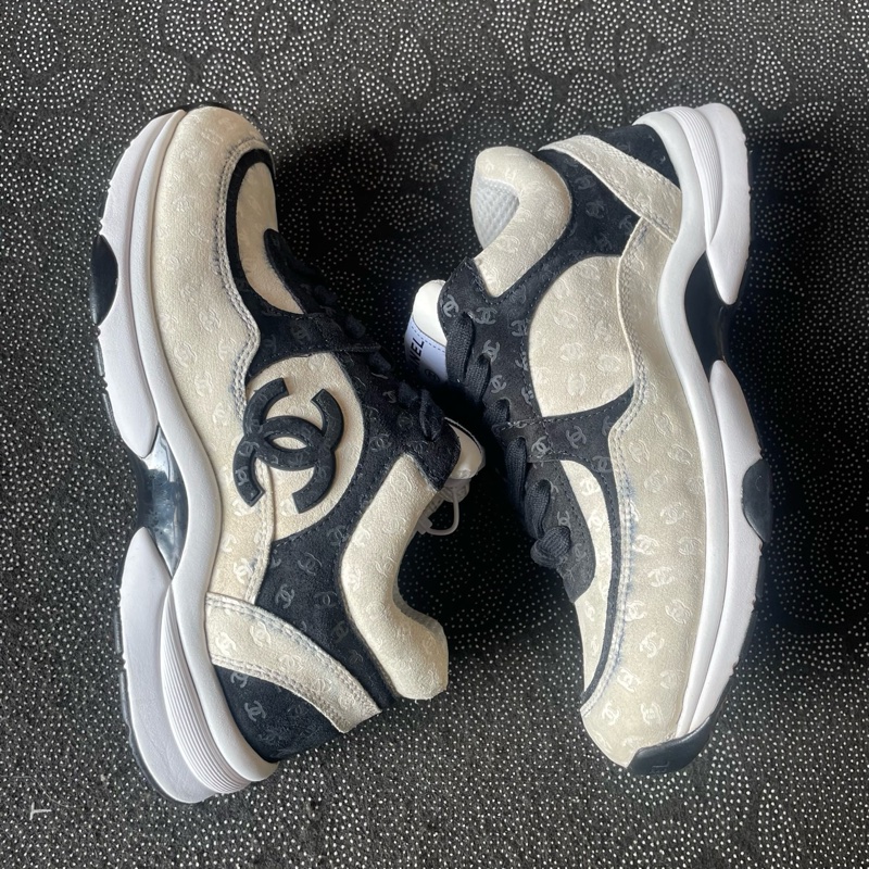 01865 chanel黑白滿印運動鞋37碼無盒，98新-6