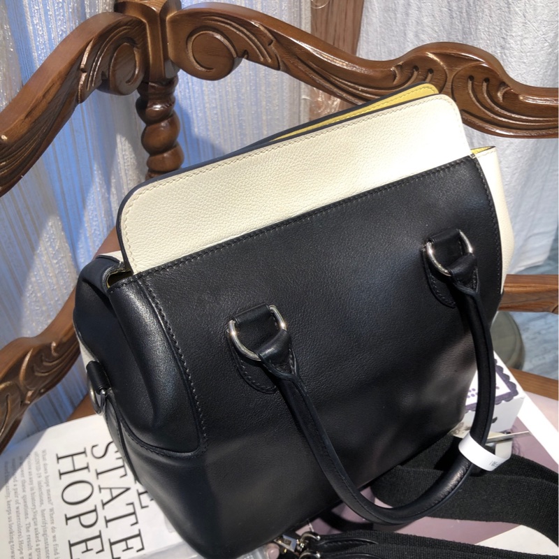 Hermes 爱马仕牛奶盒子包 X刻 有锁具肩带和雨套-1