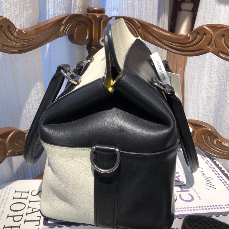 Hermes 爱马仕牛奶盒子包 X刻 有锁具肩带和雨套-2