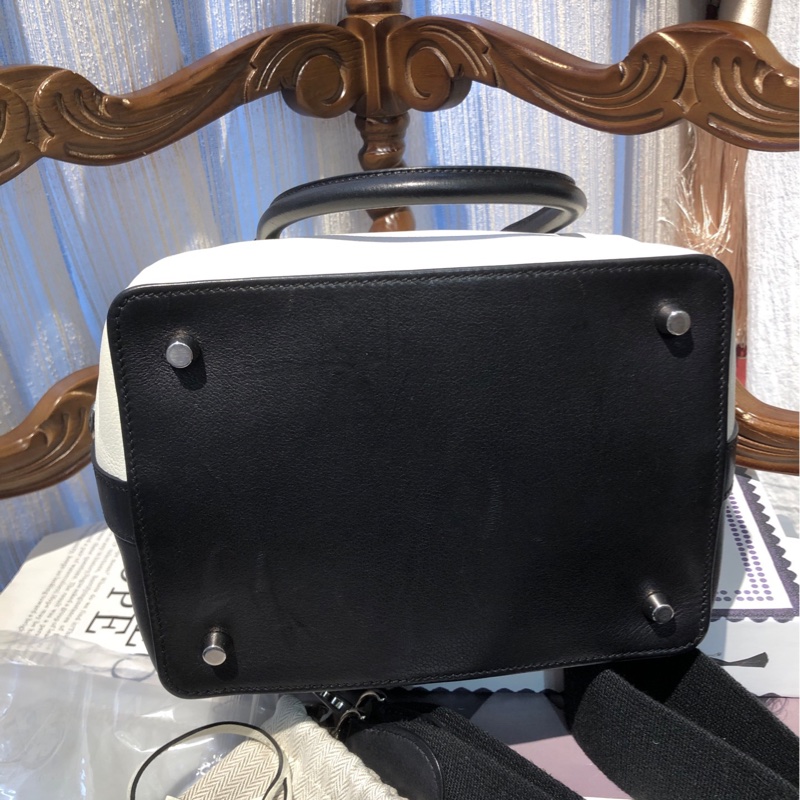 Hermes 爱马仕牛奶盒子包 X刻 有锁具肩带和雨套-4