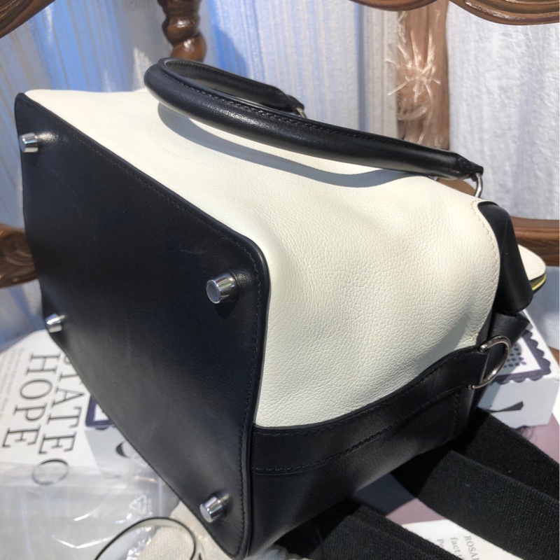 Hermes 爱马仕牛奶盒子包 X刻 有锁具肩带和雨套-6