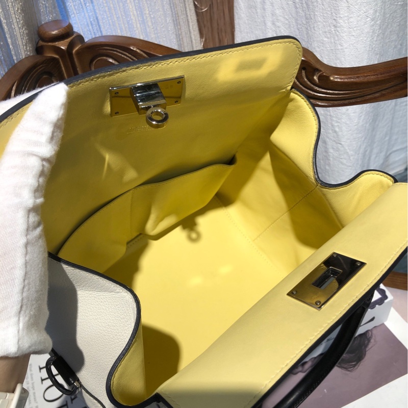 Hermes 爱马仕牛奶盒子包 X刻 有锁具肩带和雨套-9