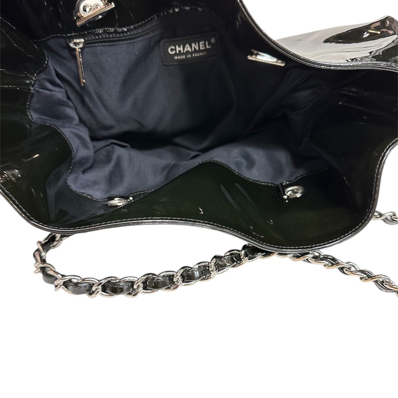 Chanel Shiny Leather Crystal Chain Tote Bag-4