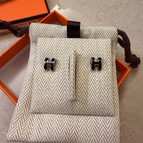 全新愛馬仕Hermes mini POP Noir 黑銀耳環 禮物