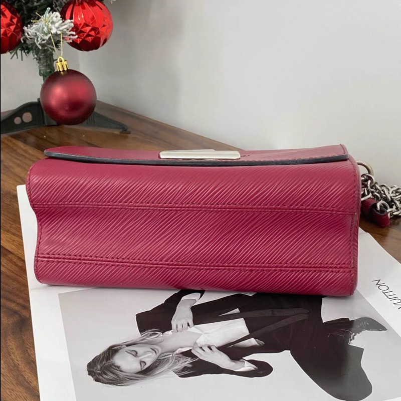 Louis Vuitton • Twist 玫紅色水波紋 Epi 鏈條包 中號-5