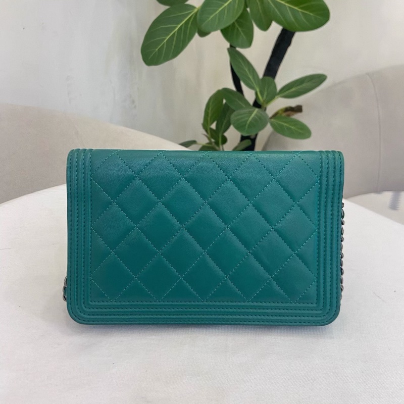 Chanel • Le Boy 湖水綠羊皮銀釦 Woc 鏈條包-1