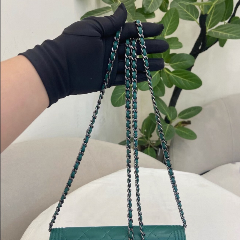 Chanel • Le Boy 湖水綠羊皮銀釦 Woc 鏈條包-8