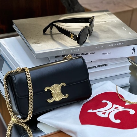 Celine • 經典凱旋門 黑金鏈條包 Box皮 附23年票據✔️