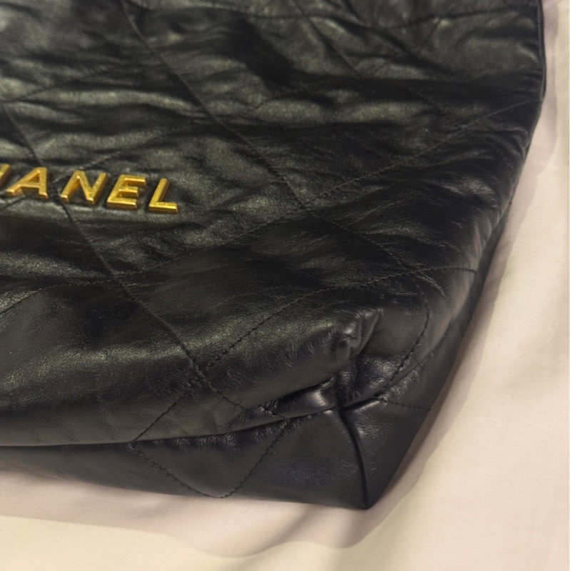 近全新! 台灣購證 Chanel 22 bag 黑金小號-12