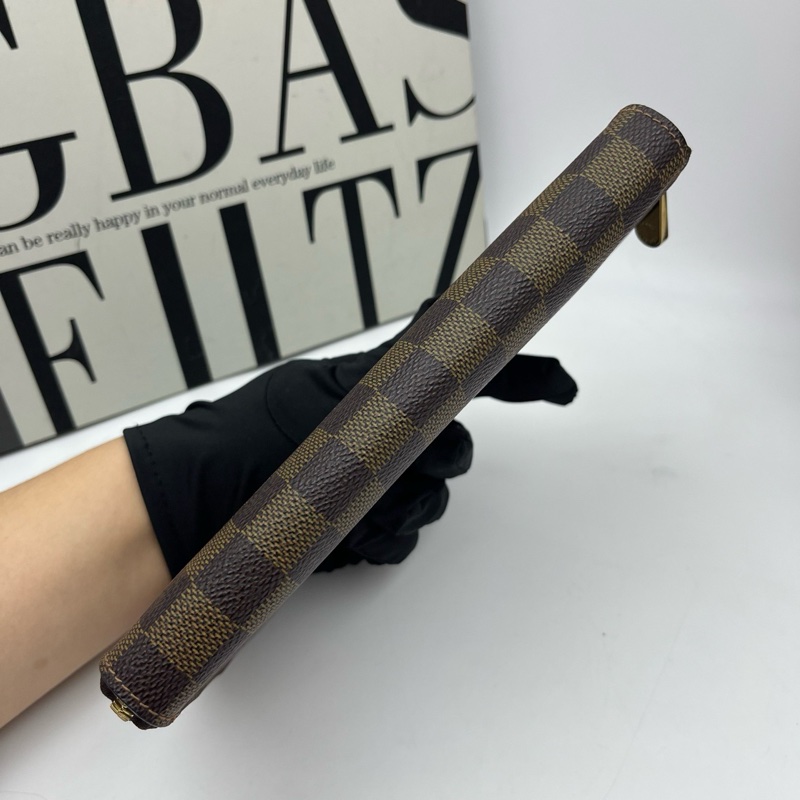 LV/路易威登 xy 9304 棕棋盤格錢包 21*11-4