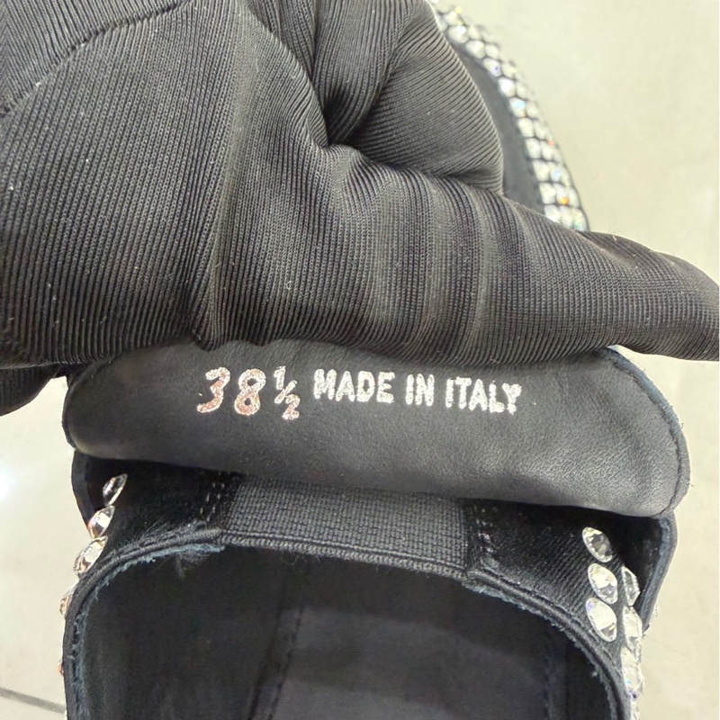 Prada 普拉達 閃鑽三角標樂福鞋-20