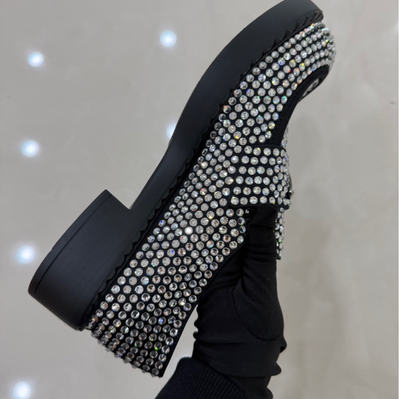 Prada 普拉達 閃鑽三角標樂福鞋-22