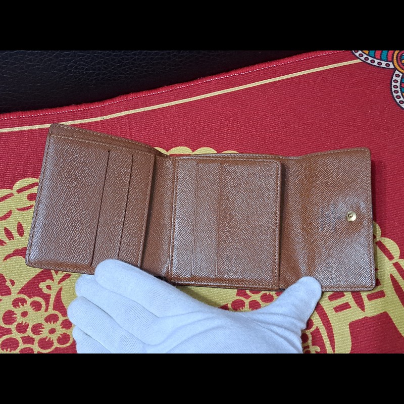 極美／日本二手／LV3折層中夾／內有零錢袋-7