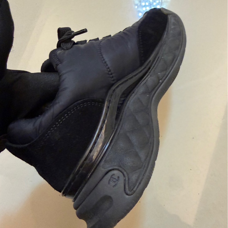 Chanel香奈兒 全黑秋冬運動鞋-7