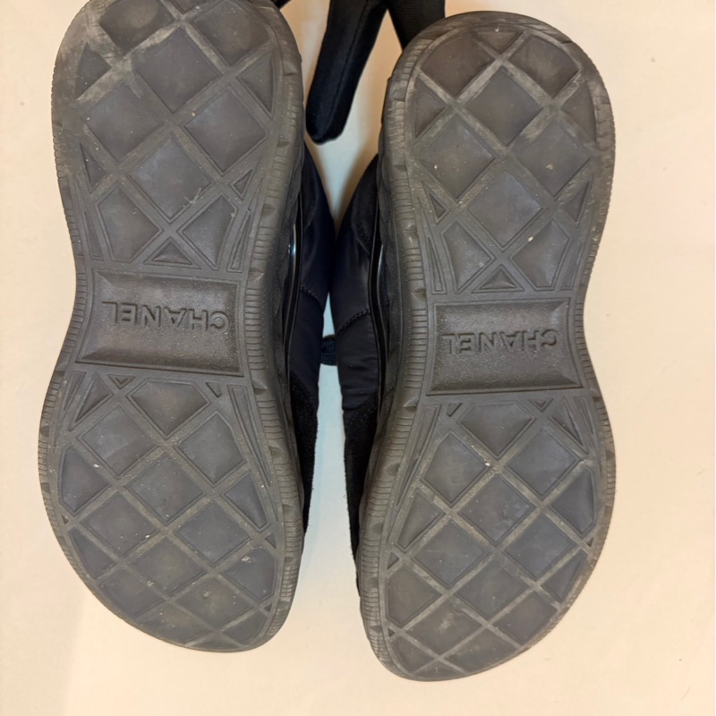 Chanel香奈兒 全黑秋冬運動鞋-18