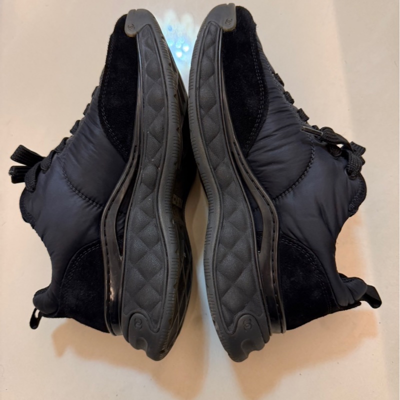Chanel香奈兒 全黑秋冬運動鞋-22