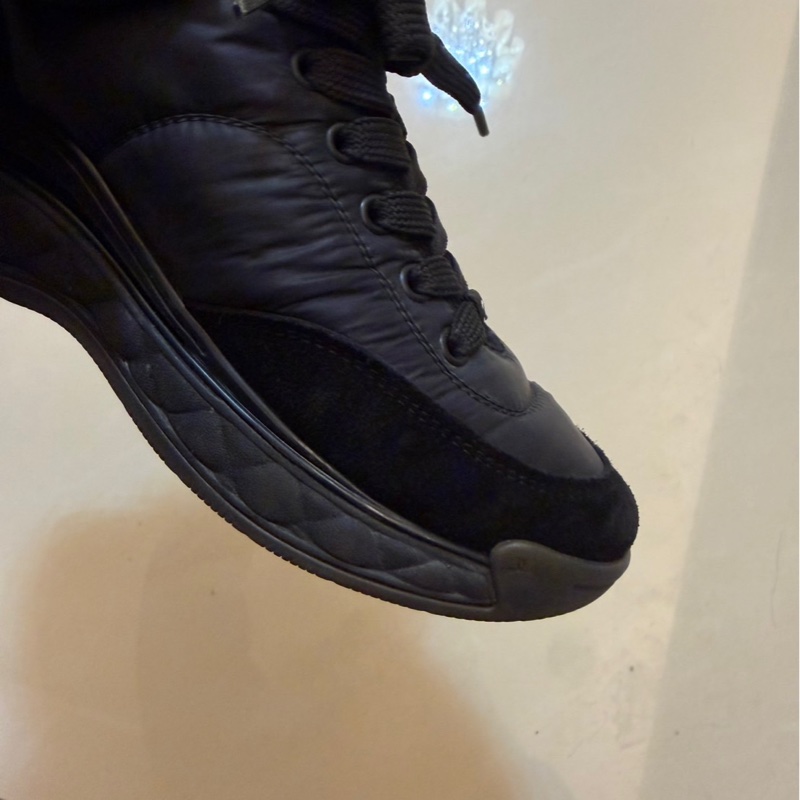 Chanel香奈兒 全黑秋冬運動鞋-24