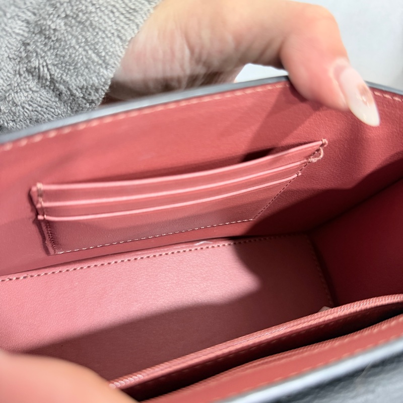 CHARLES & KEITH 鏈條包／手提包-4