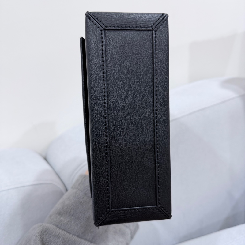 CHARLES & KEITH 鏈條包／手提包-8