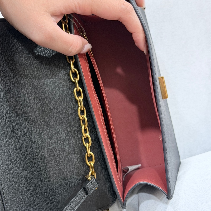 CHARLES & KEITH 鏈條包／手提包-9