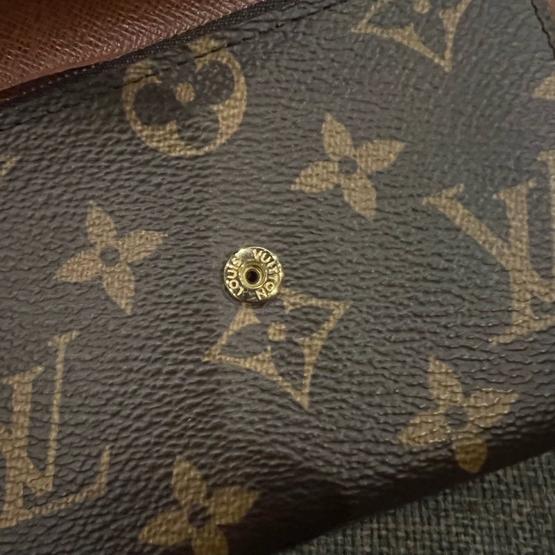 📢二手近新 蟬聯第一的小資入門必選款❤️Louis Vuitton LV Victorine老花金釦三折短夾晶片款 正品-7