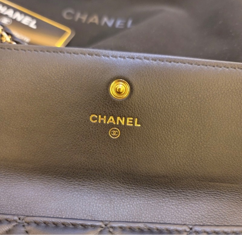 chanel boy長夾 黑金系列-2