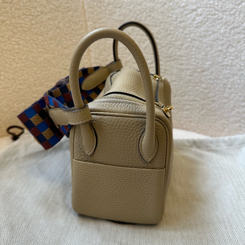 Hermès mini Lindy 風衣灰 U刻  成色好-2