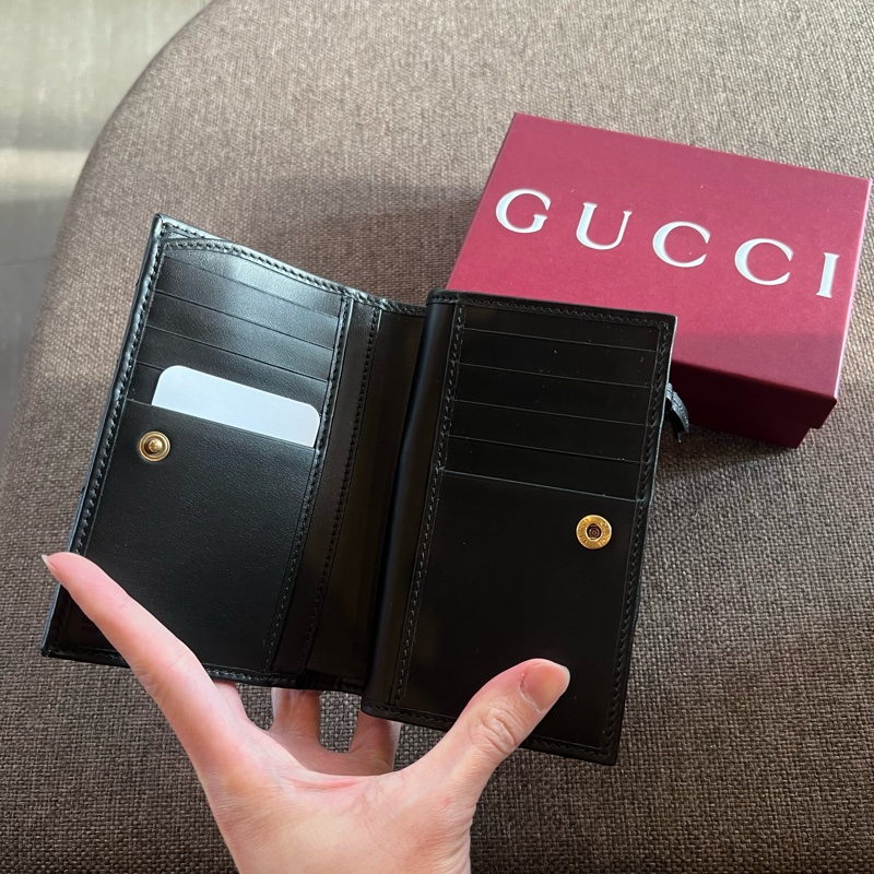 📢全新 新款Gucci GG Marmont 縫紉紋兩折牛皮中夾 正品-3